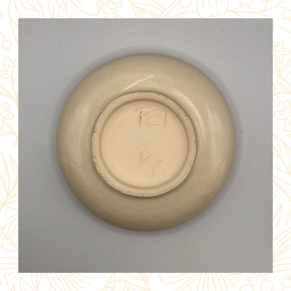 Pottery By The Sea - Kerry Kingston Ceramic Olive Dish - Picture 2 of 2